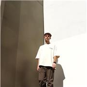 Produttore musicale, fonico ed esperto di Ableton Live. Offro lezioni su misura di composizione musicale, Ableton e di mix.